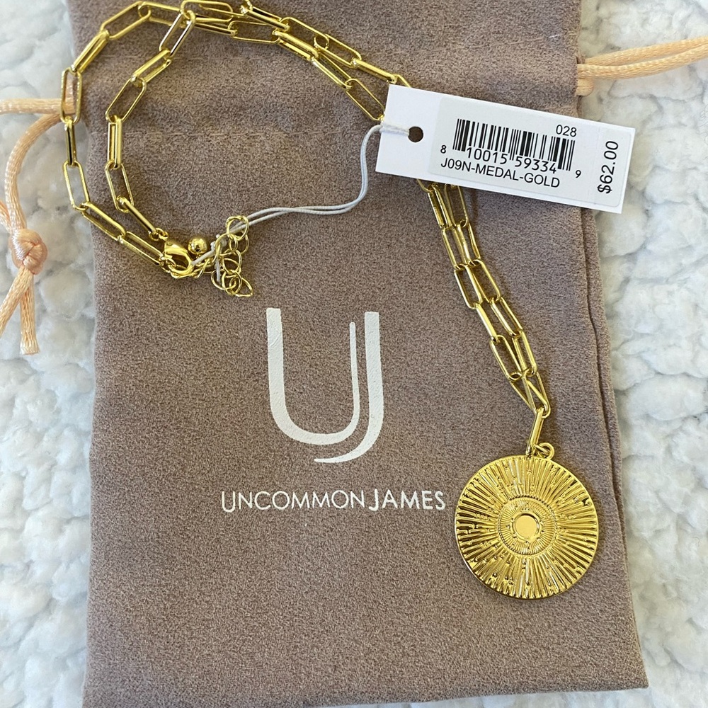 NWT Uncommon James Gold Medallion Necklace 15" - 17" Lobster Clasp - Picture 6 of 9